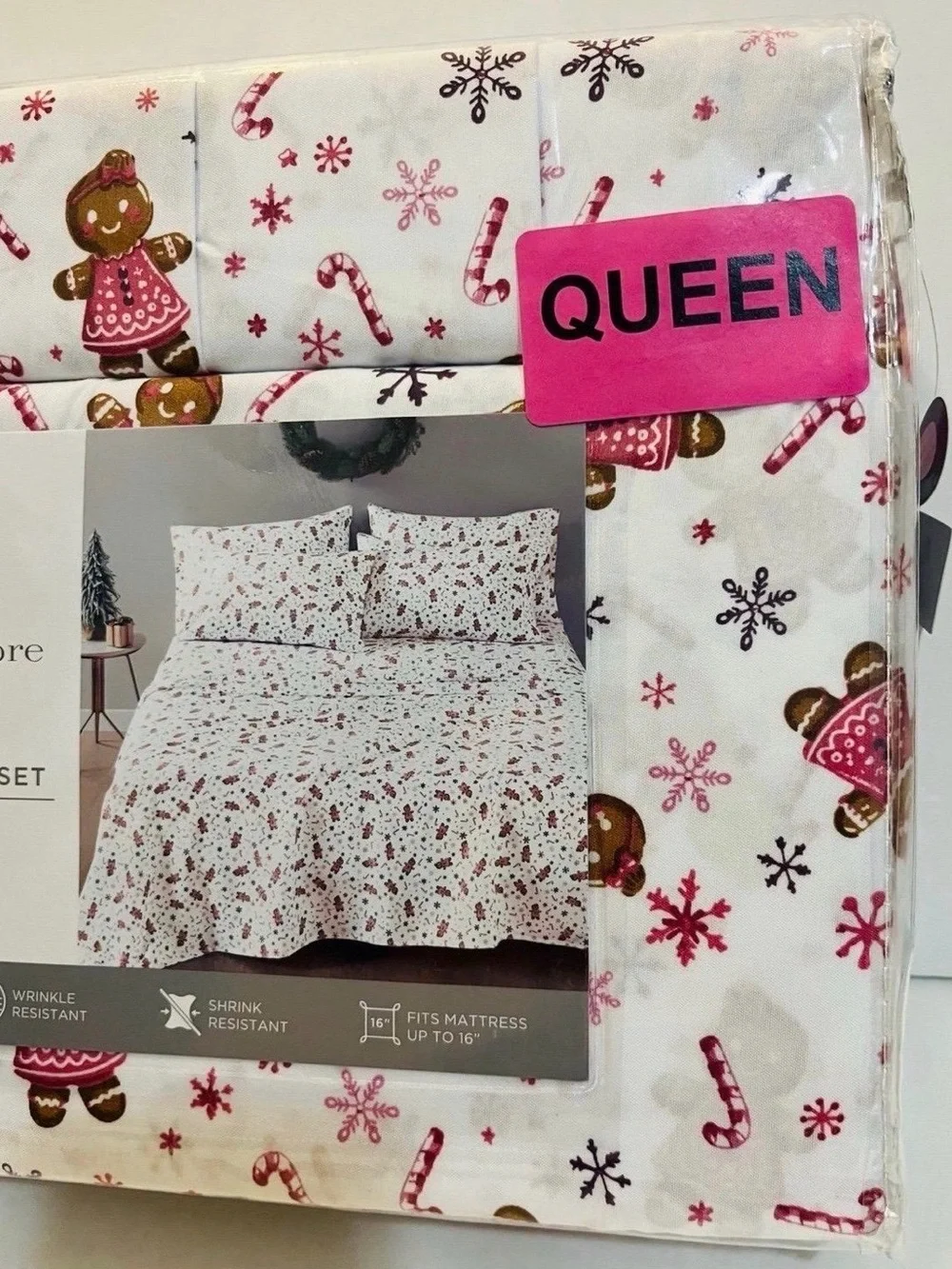 Nanette Lepore Gingerbread Girl Candy Canes Snowflakes Queen Size Sheet Set